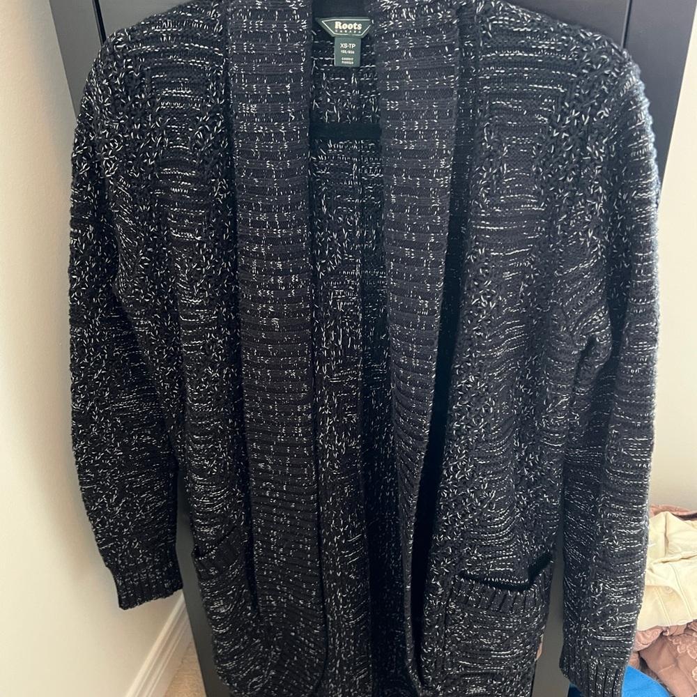 Roots Monochrome Knit Sweater